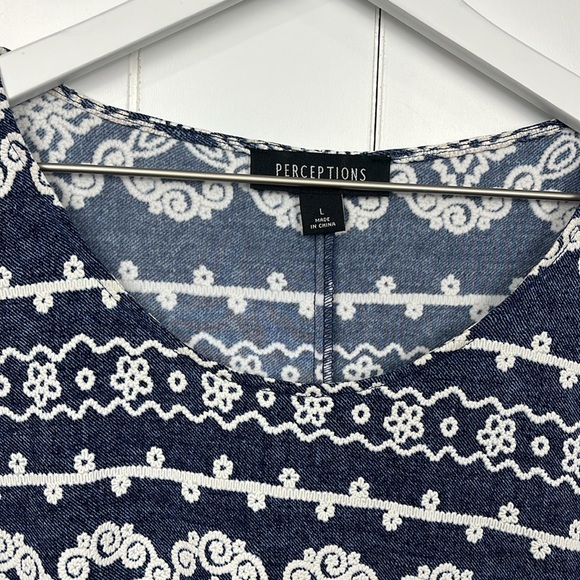 Perceptions Womens Dress L Blue/White Short Sleeves w/Ties Faux Embroidery Aztec - Picture 4 of 10